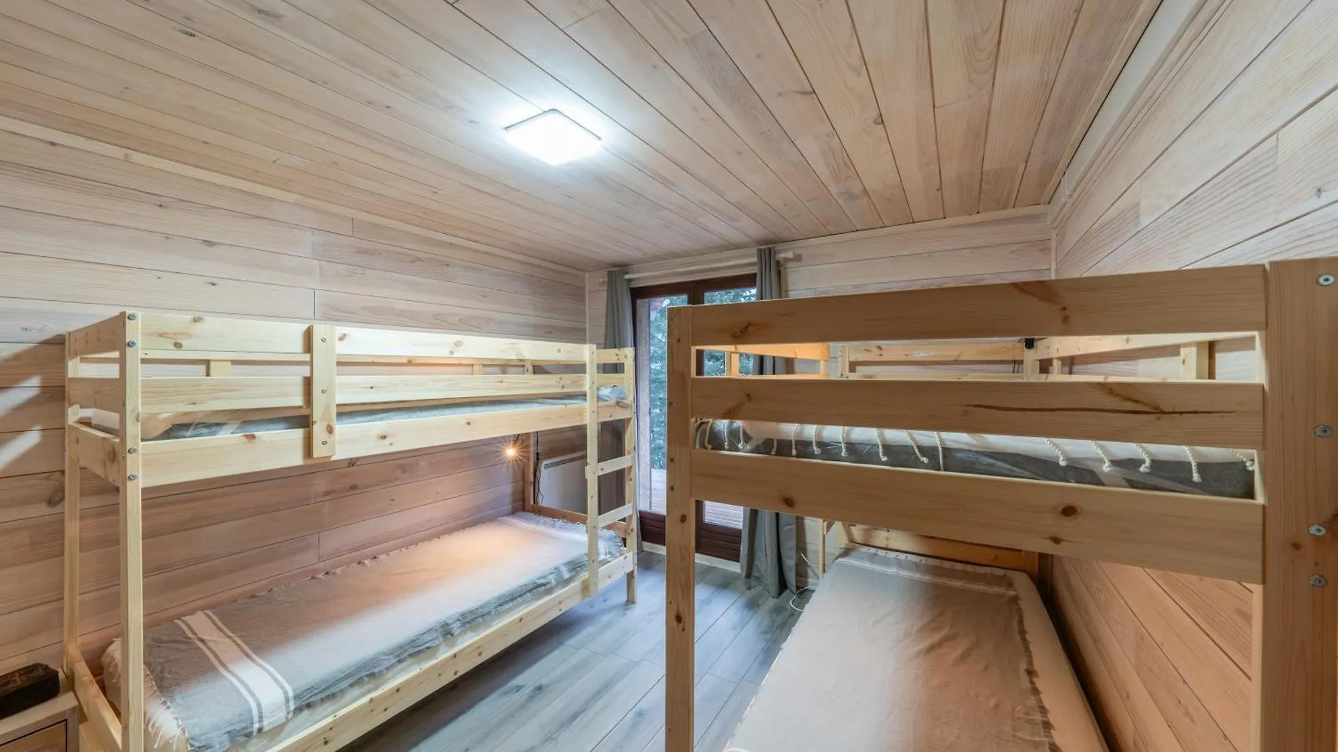 Апартаменты Serre Chevalier Chantemerle Grand Appartement 150 M2 Dans Chalet Familial Сен-Шафре
